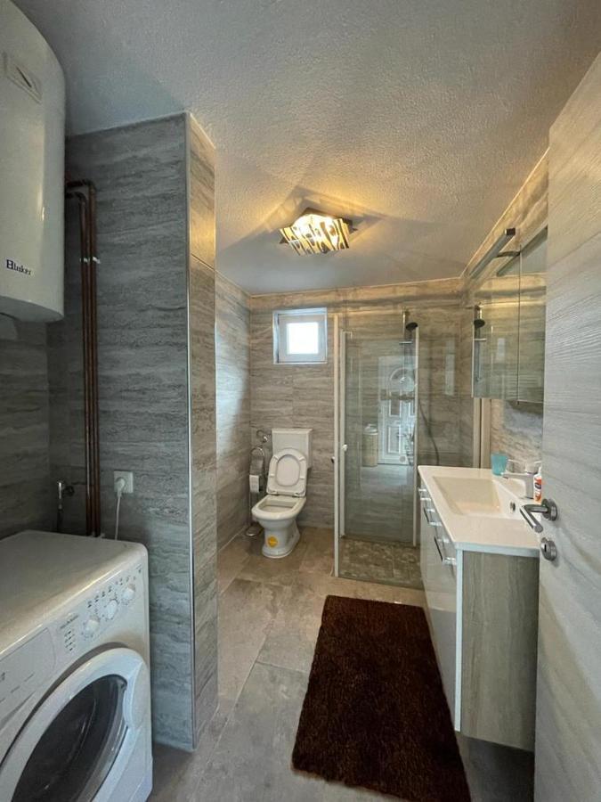 Apartmani Unski Biser ツァジン エクステリア 写真